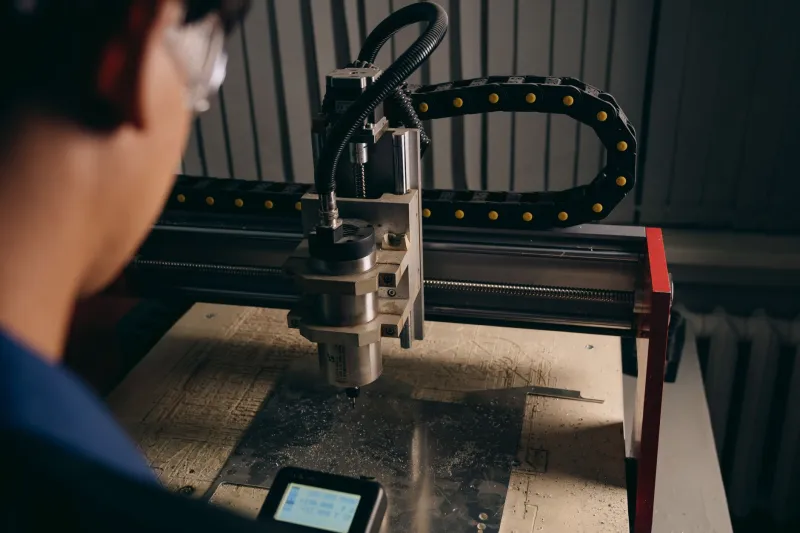Bedroom Blueprints to Billion-Dollar Shelves: How Open-Source Fabrication Is Rewriting the Hardware Playbook